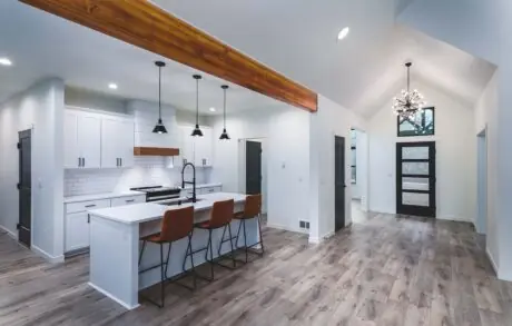 Redwood Timberframe Entry - Inspire Homes Modern open kitchen and living area design